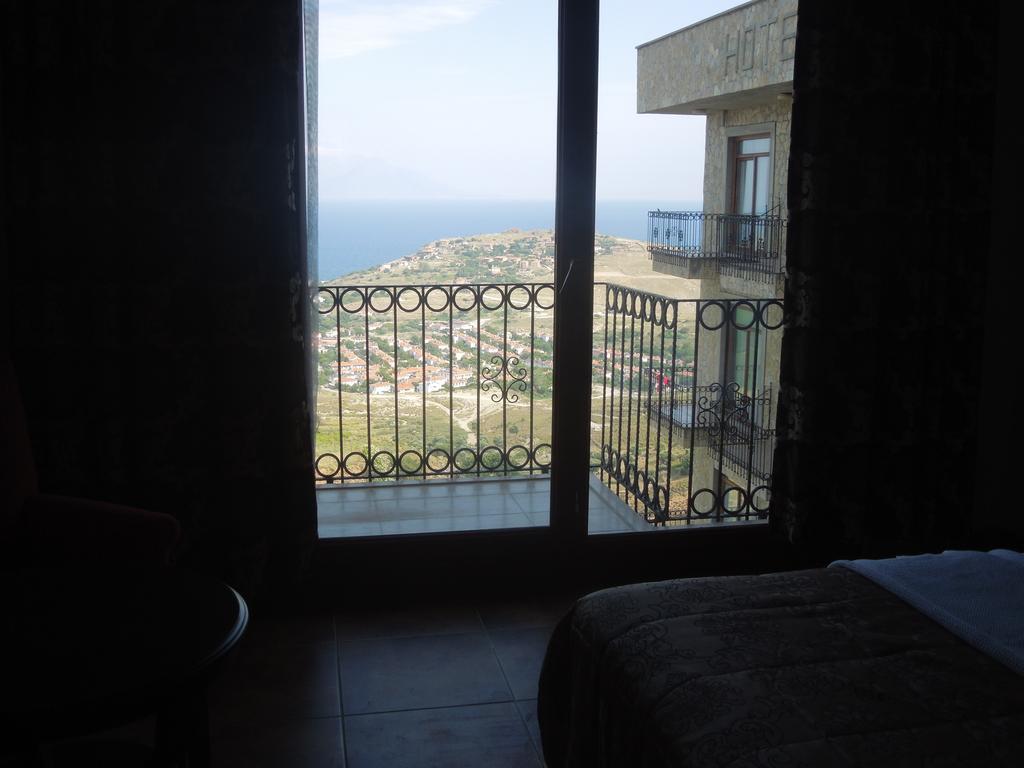 Masi Hotel İmroz חדר תמונה
