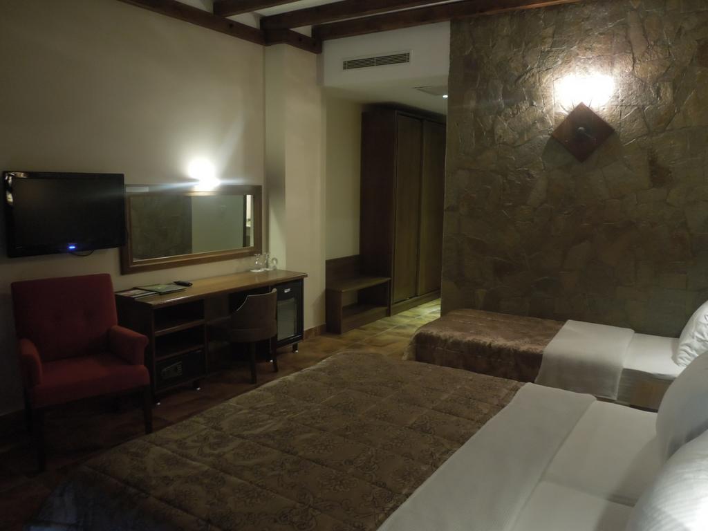 Masi Hotel İmroz חדר תמונה